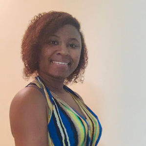 Meet your Posher, Yasmine
